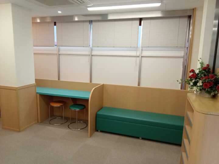 西宮甲東園校の教室の室内