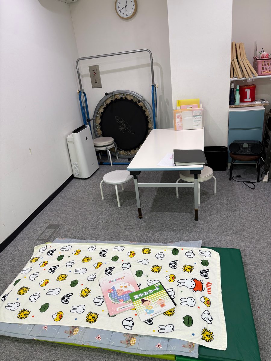 国分寺駅前教室の教室内