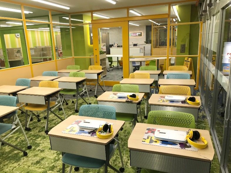 個別指導「3.14・・・」Lepton永山公園前スクールの教室の室内
