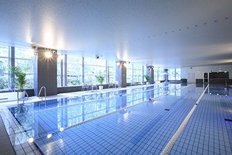 大崎のプール
