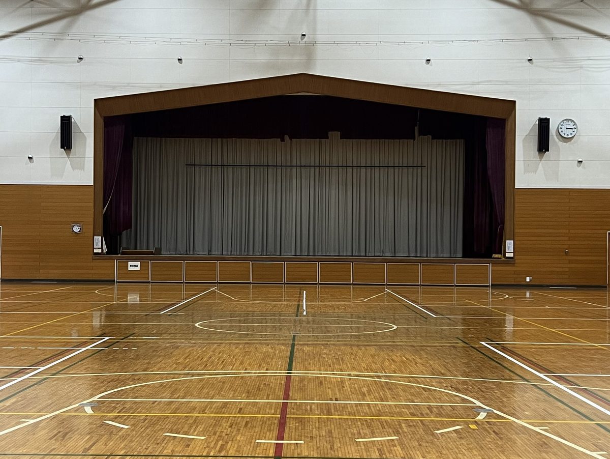 八山田ラボのレッスン会場(体育館)