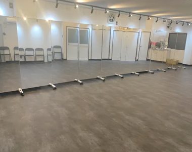 志村坂上校のスタジオ
