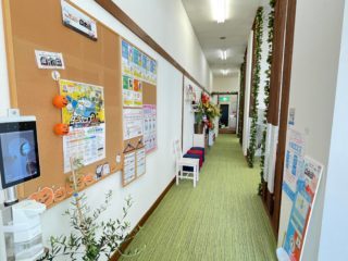前橋校の教室(廊下)