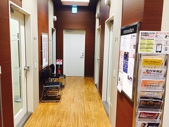 ららぽーと和泉店の通路・待合