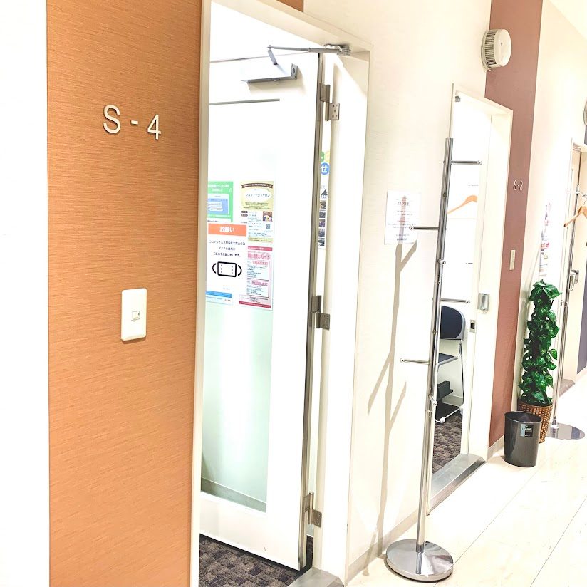 イオンモール伊丹昆陽店の通路・待合
