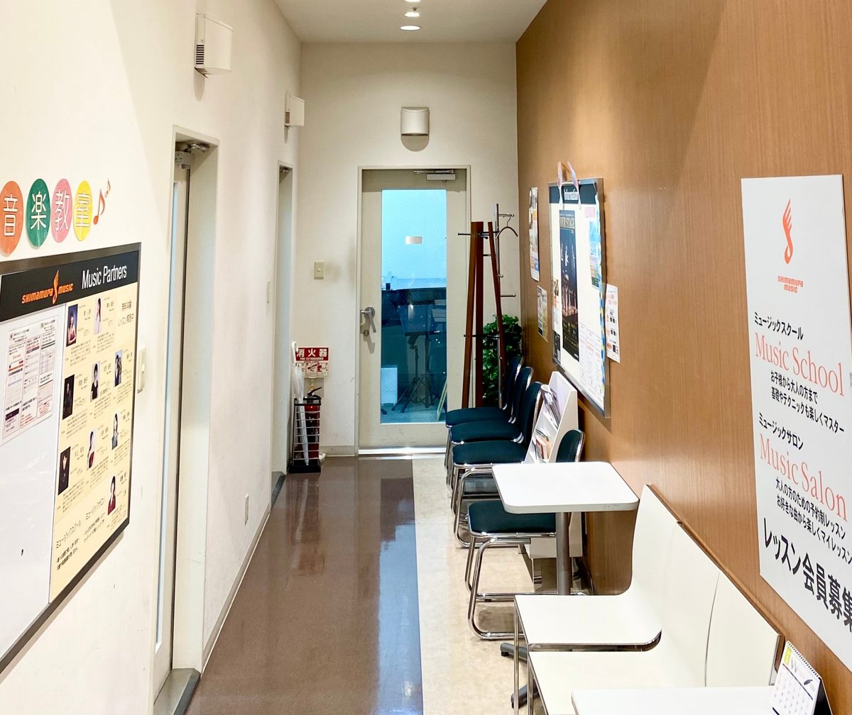 イオンモール綾川店の通路・待合