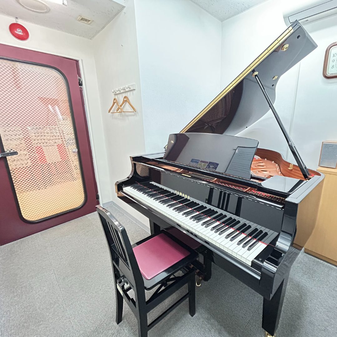 ヤマノミュージックセンター柏駅前のピアノのレッスンルーム